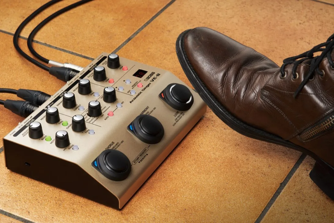 Read more about the article Boss VE-8 Acoustic Singer Pedal